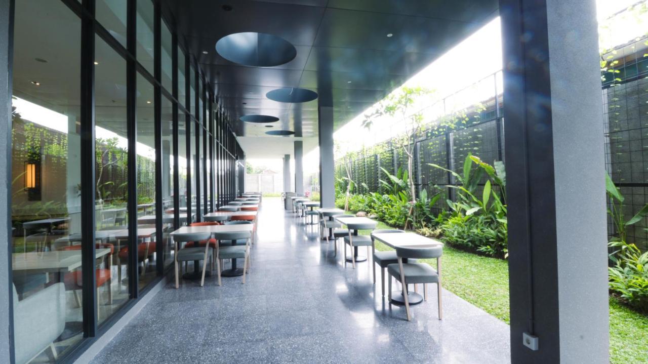 Prime Park Hotel & Convention Lombok Mataram Exterior photo